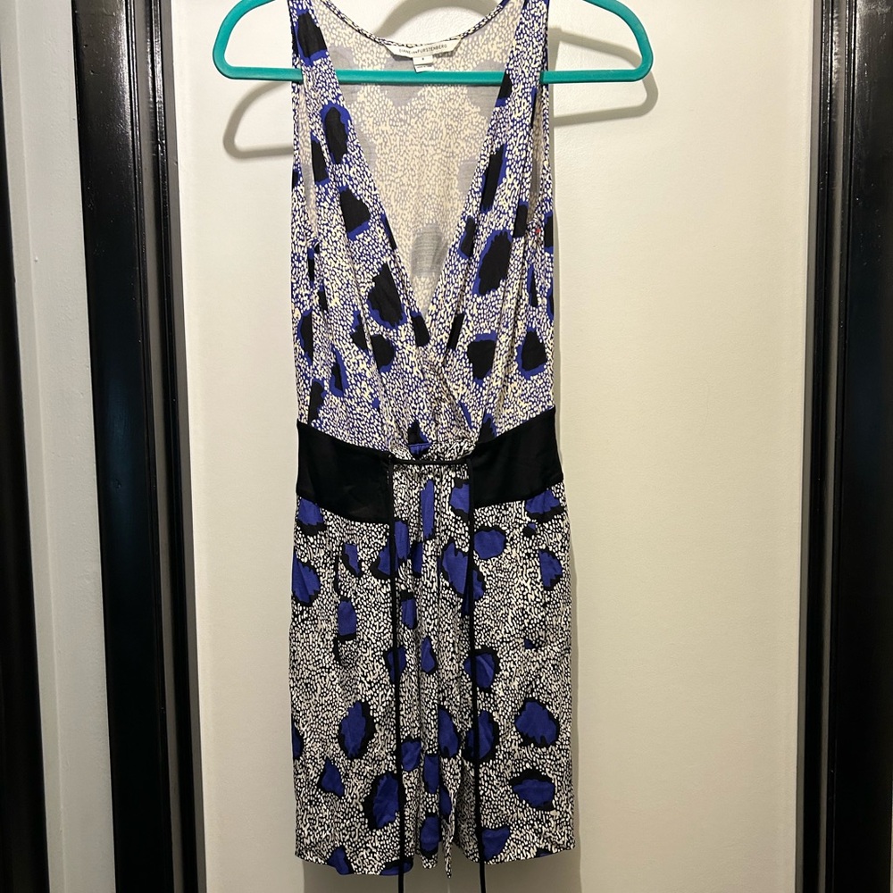 Diane Von Furstenberg Blue Black White Printed Wrap Mini Dress
